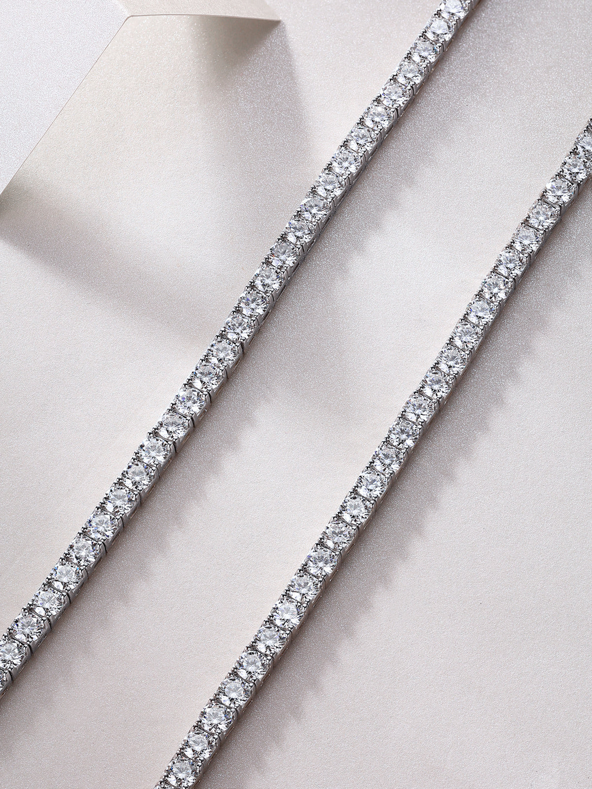 Goldz.vip Moissanite Diamond Tennis Necklace Silver look like a million bucks!