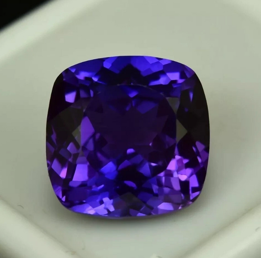 Untreated Natural Kashmiri BLUE Sapphire 9.55 Ct Certified Loose Gemstone