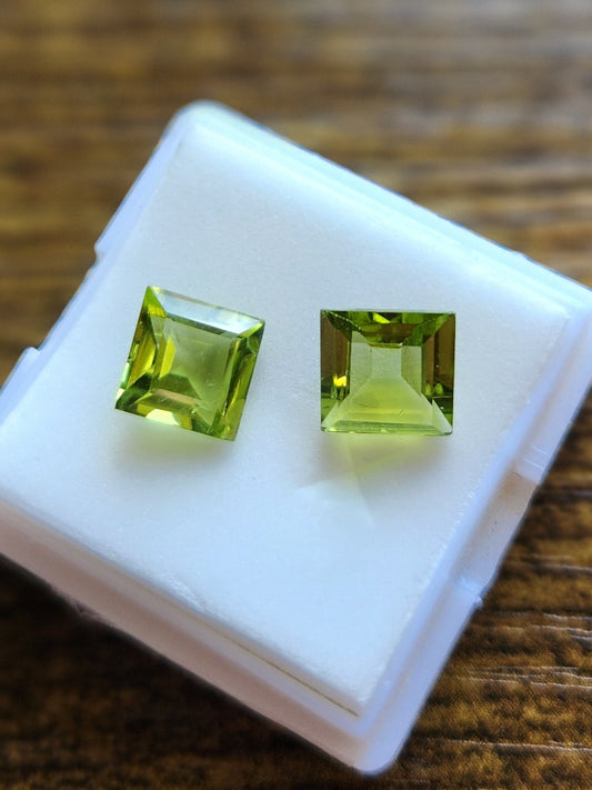 Ships from United States - Peridot - Princess Cut - Pair of Loose Gemstones - Sourced from Chanthaburi , Thailand Gem Market - Goldz.vip