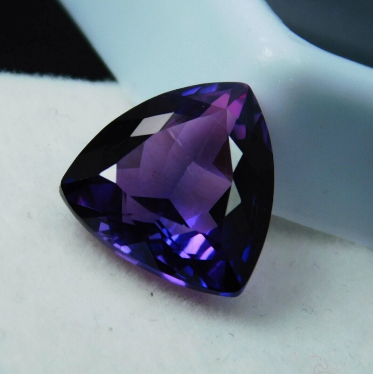 8 Ct Extremely Rare Natural Purple Tanzanite Trillion Certified Loose Gemstone