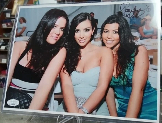 Kourtney Kardashian JSA Authenticated Autograph - 8x5x11 Photo - Celebrity