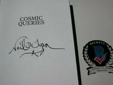 Autograph Neil deGRASSE Tyson COSMIC QUERIES HC Book - Beckett Authentication