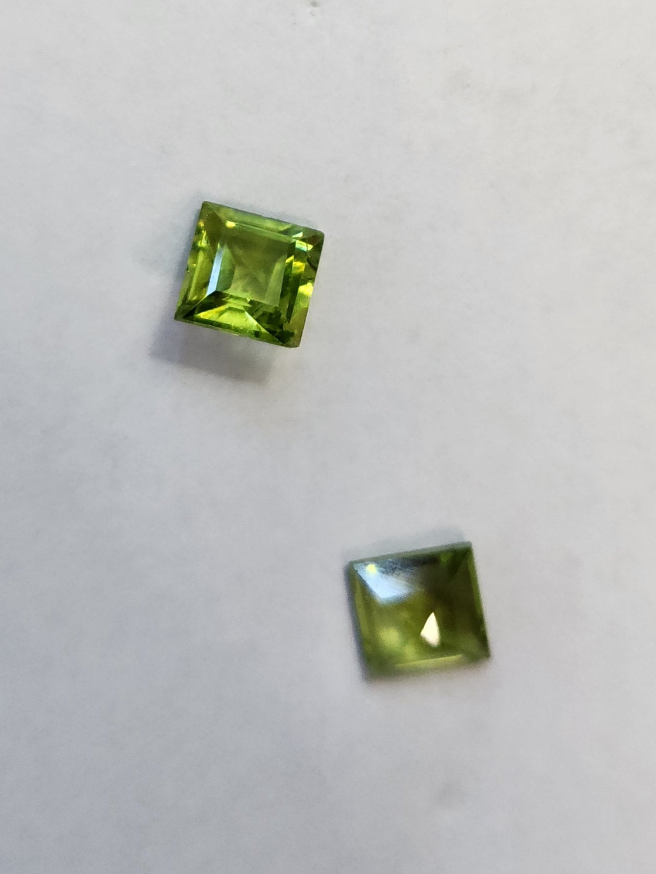 Ships from United States - Peridot - Princess Cut - Pair of Loose Gemstones - Sourced from Chanthaburi , Thailand Gem Market - Goldz.vip