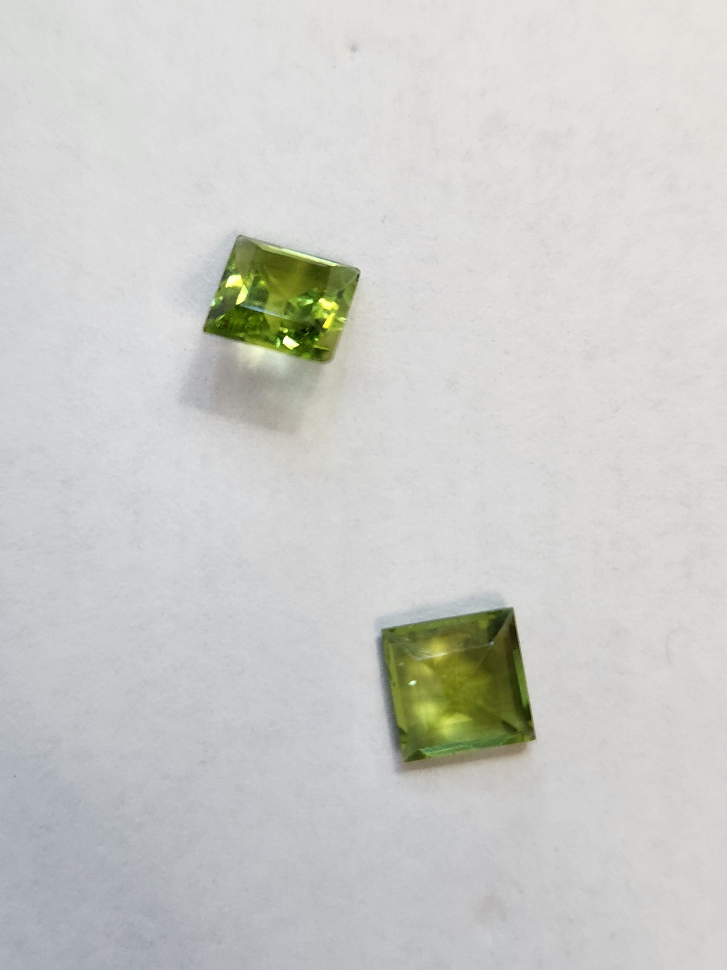 Ships from United States - Peridot - Princess Cut - Pair of Loose Gemstones - Sourced from Chanthaburi , Thailand Gem Market - Goldz.vip
