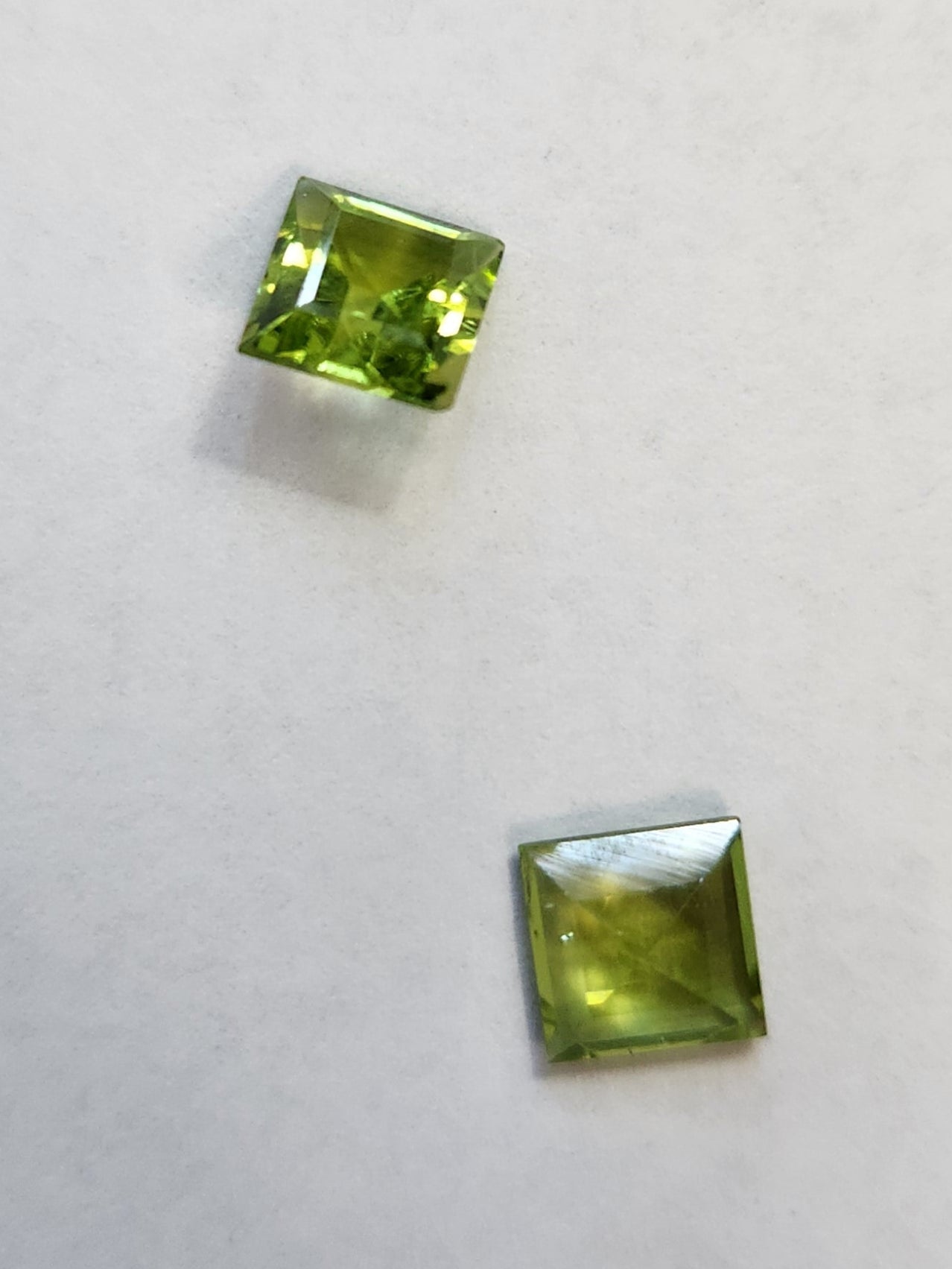 Ships from United States - Peridot - Princess Cut - Pair of Loose Gemstones - Sourced from Chanthaburi , Thailand Gem Market - Goldz.vip