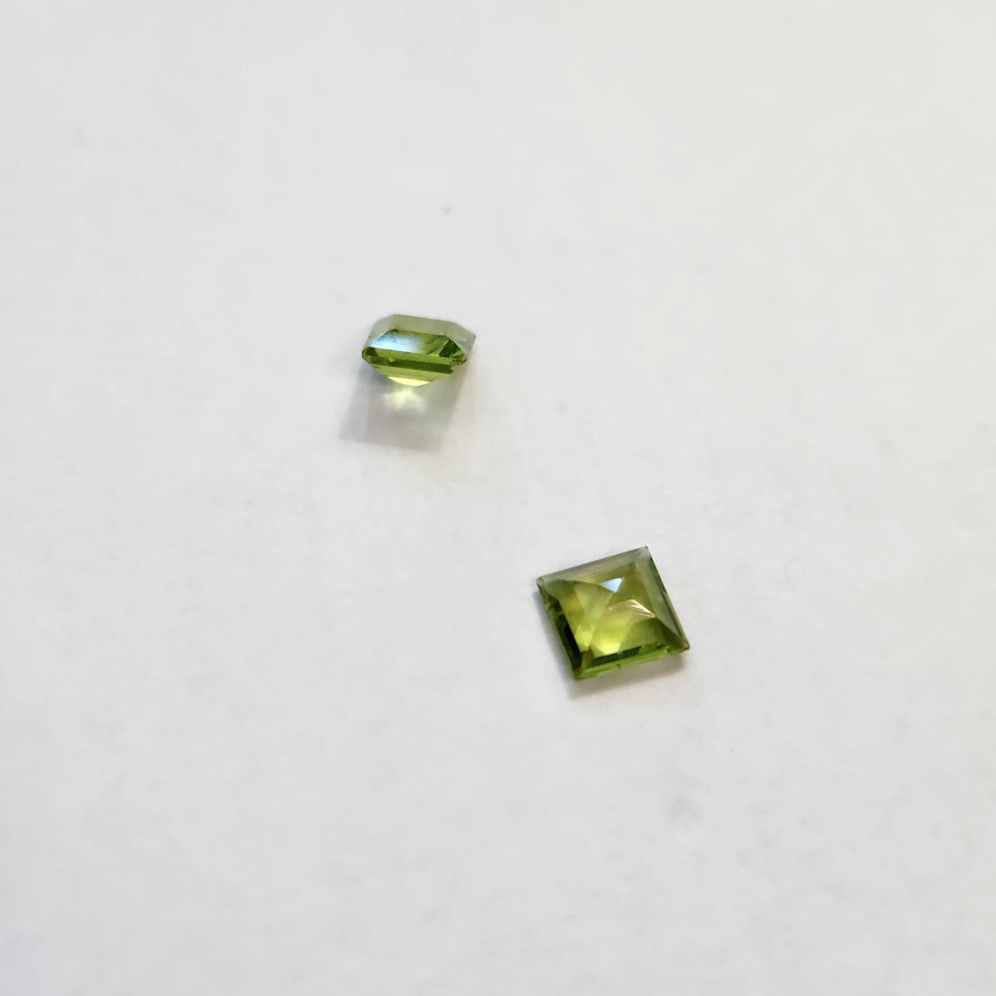 Ships from United States - Peridot - Princess Cut - Pair of Loose Gemstones - Sourced from Chanthaburi , Thailand Gem Market - Goldz.vip