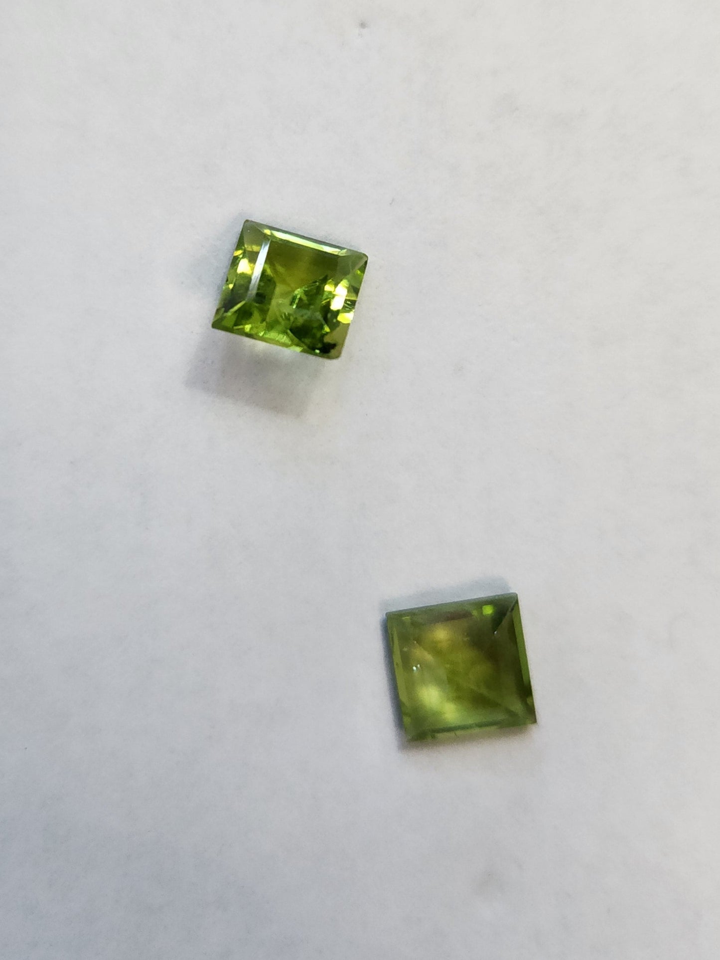 Ships from United States - Peridot - Princess Cut - Pair of Loose Gemstones - Sourced from Chanthaburi , Thailand Gem Market - Goldz.vip