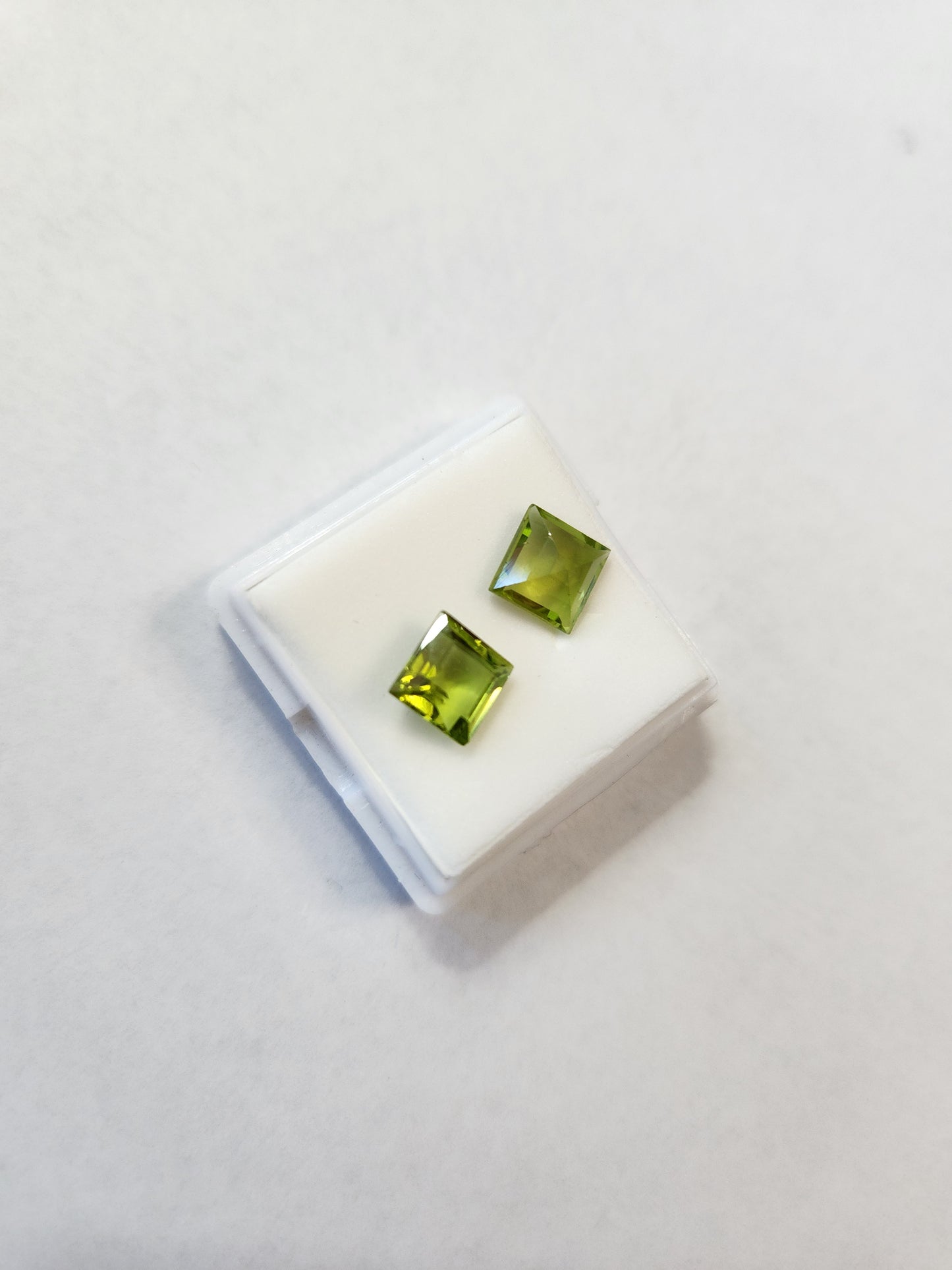 Ships from United States - Peridot - Princess Cut - Pair of Loose Gemstones - Sourced from Chanthaburi , Thailand Gem Market - Goldz.vip