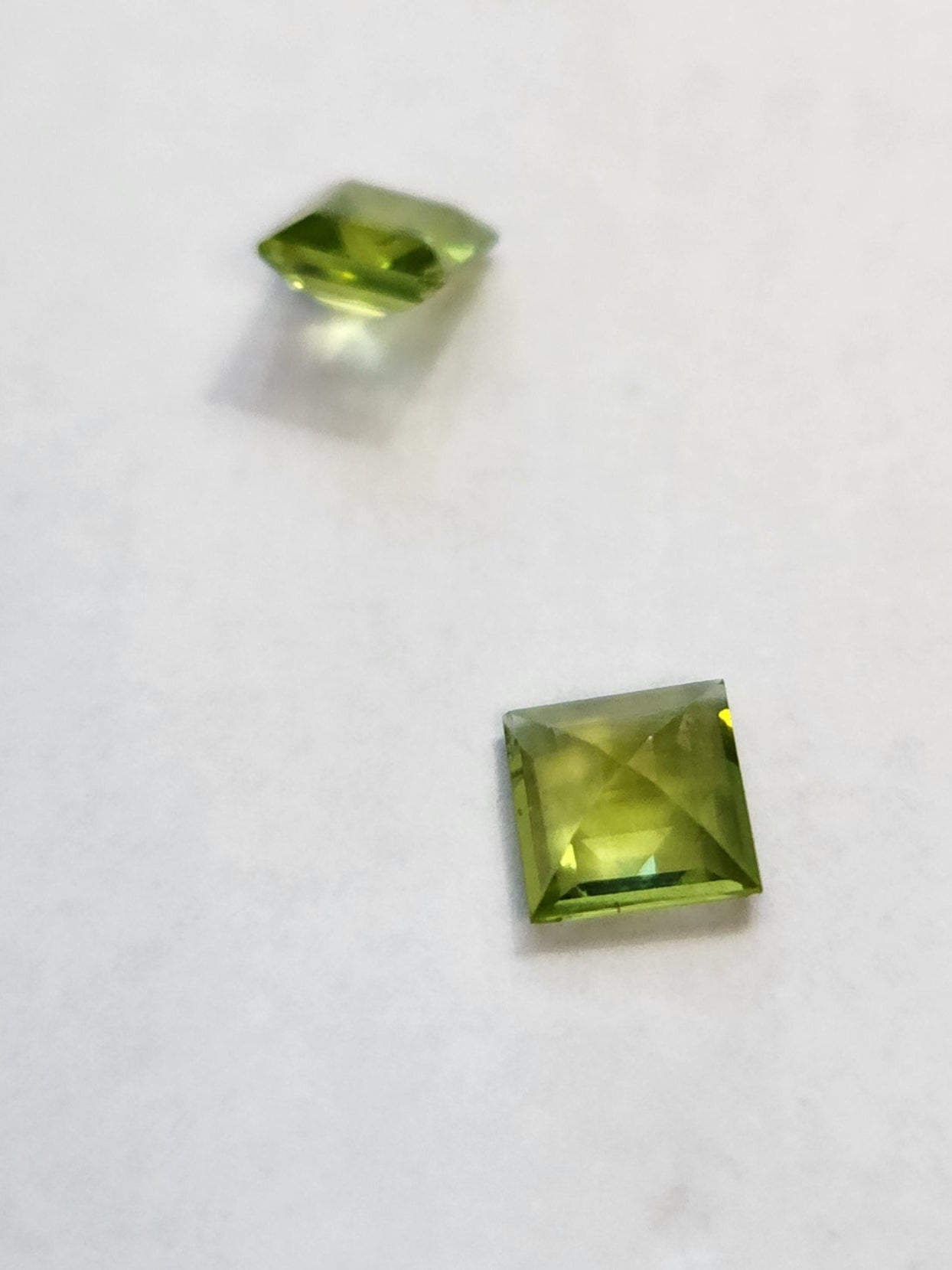 Ships from United States - Peridot - Princess Cut - Pair of Loose Gemstones - Sourced from Chanthaburi , Thailand Gem Market - Goldz.vip