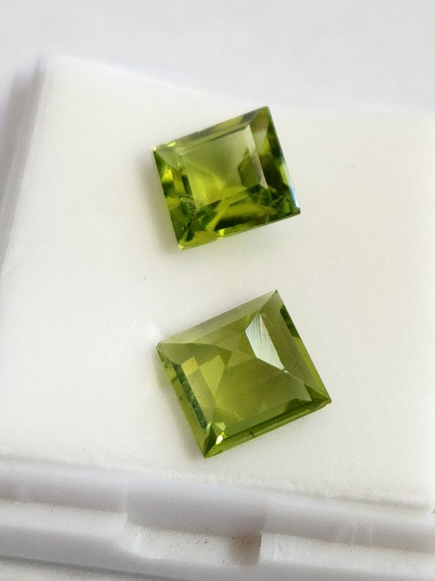 Ships from United States - Peridot - Princess Cut - Pair of Loose Gemstones - Sourced from Chanthaburi , Thailand Gem Market - Goldz.vip