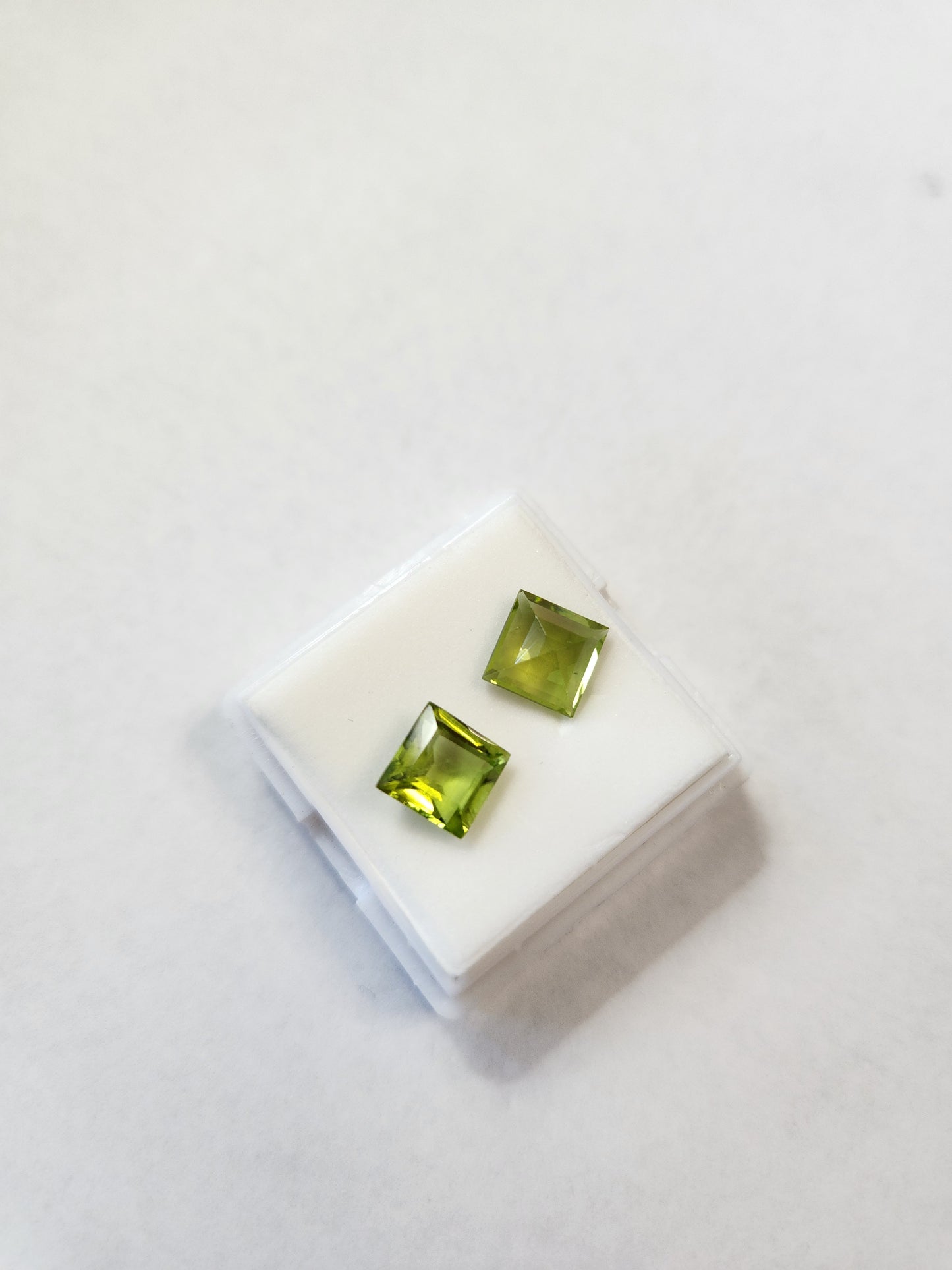 Ships from United States - Peridot - Princess Cut - Pair of Loose Gemstones - Sourced from Chanthaburi , Thailand Gem Market - Goldz.vip